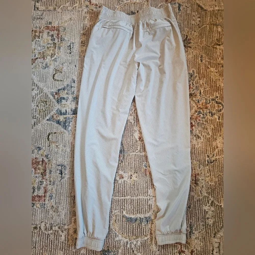 Athleta gray striped joggers sz 10, excellent condition.  32" inseam